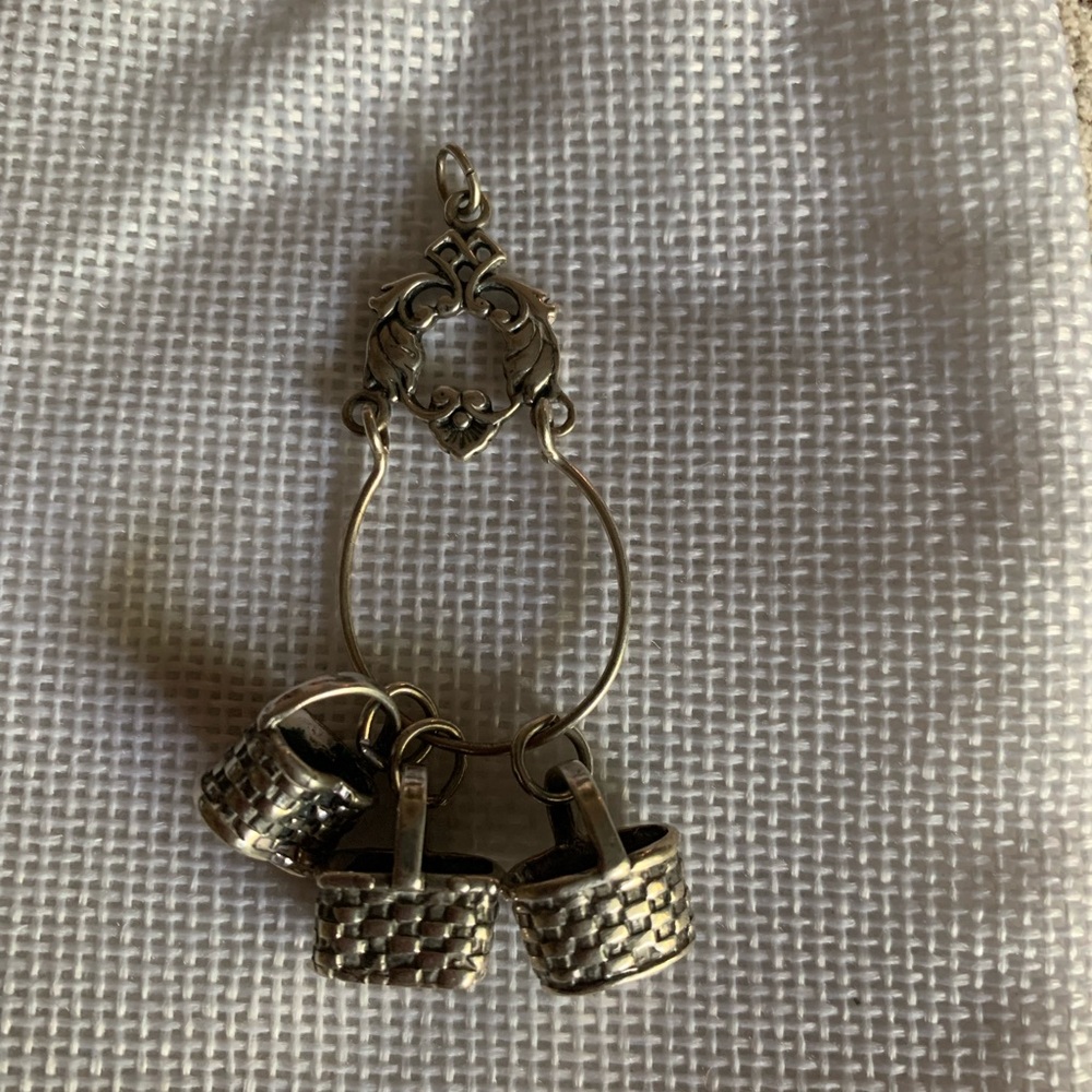 Nantucket Basket(s) Charm Holder